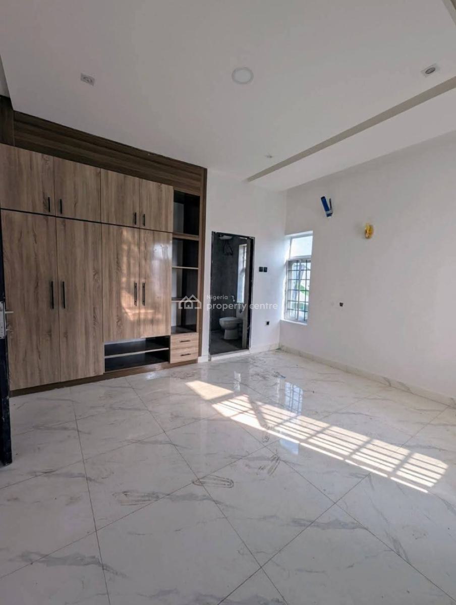 Luxurious Two Units of Four (4) Bedroom Duplex, Off Oron Road, Uyo, Akwa Ibom, Semi-detached Duplex for Sale