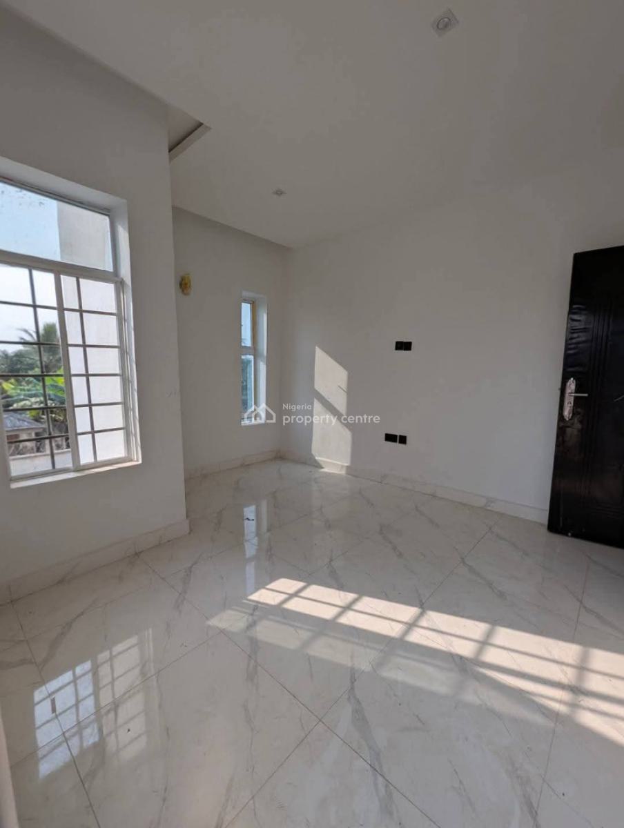 Luxurious Two Units of Four (4) Bedroom Duplex, Off Oron Road, Uyo, Akwa Ibom, Semi-detached Duplex for Sale