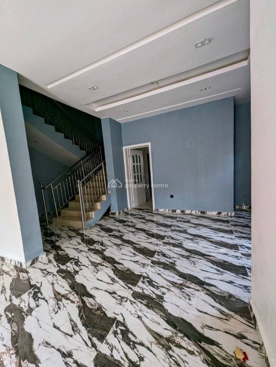 Luxurious Two Units of Four (4) Bedroom Duplex, Off Oron Road, Uyo, Akwa Ibom, Semi-detached Duplex for Sale