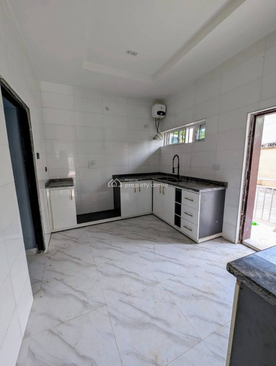 Luxurious Two Units of Four (4) Bedroom Duplex, Off Oron Road, Uyo, Akwa Ibom, Semi-detached Duplex for Sale