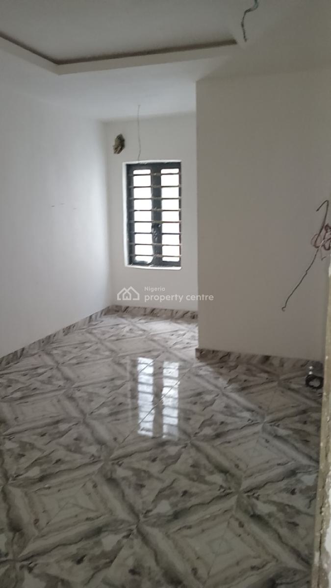 Newly Built 2-bedroom Flat, Alagomeji, Yaba, Lagos, Flat / Apartment for Rent