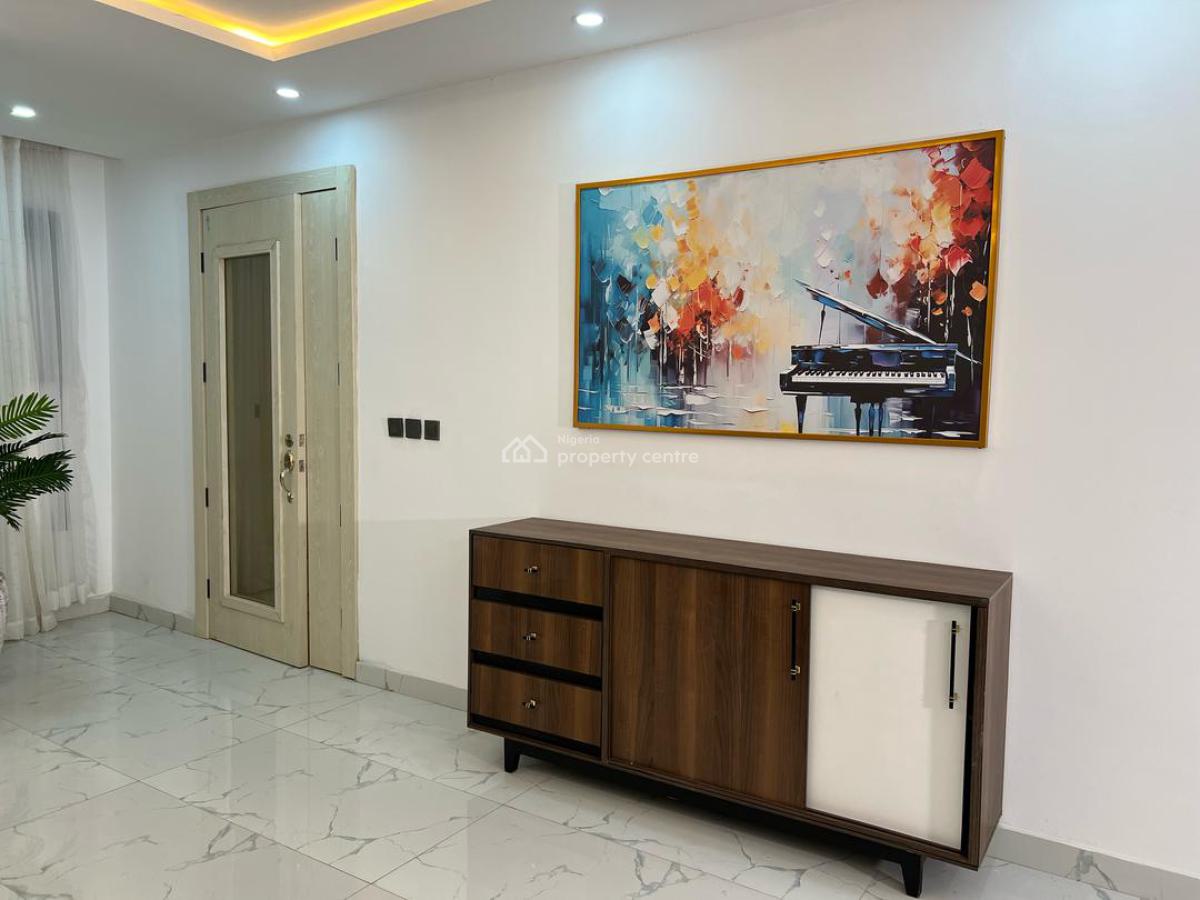 Luxury 3 Bedrooms Apartment (3rd Floor) with Pool, Ikeja Gra, Ikeja, Lagos, Flat / Apartment Short Let