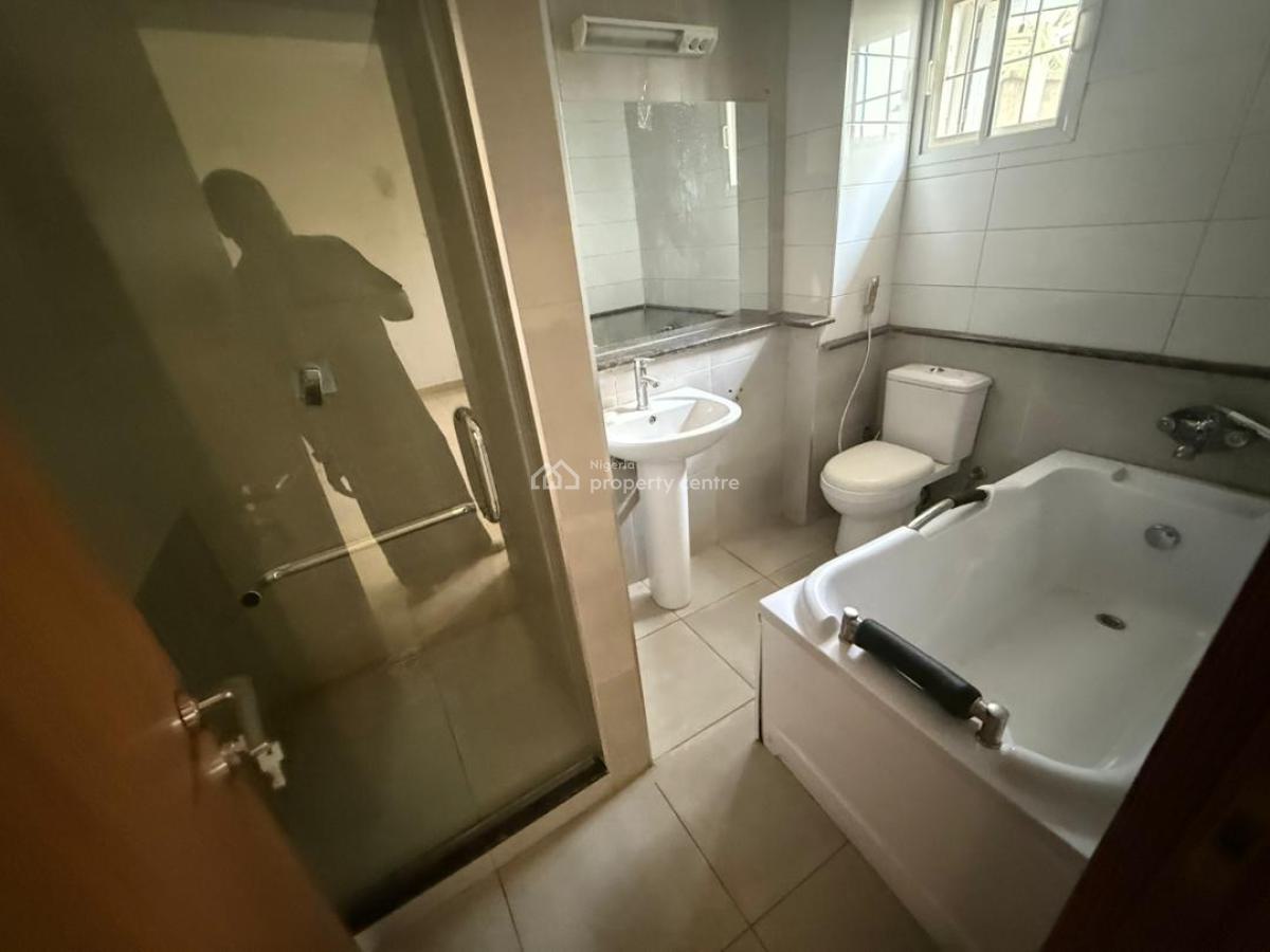 Well Finished 3 Bedroom Service Apartment, Katampe Extension, Katampe, Abuja, Flat / Apartment for Rent