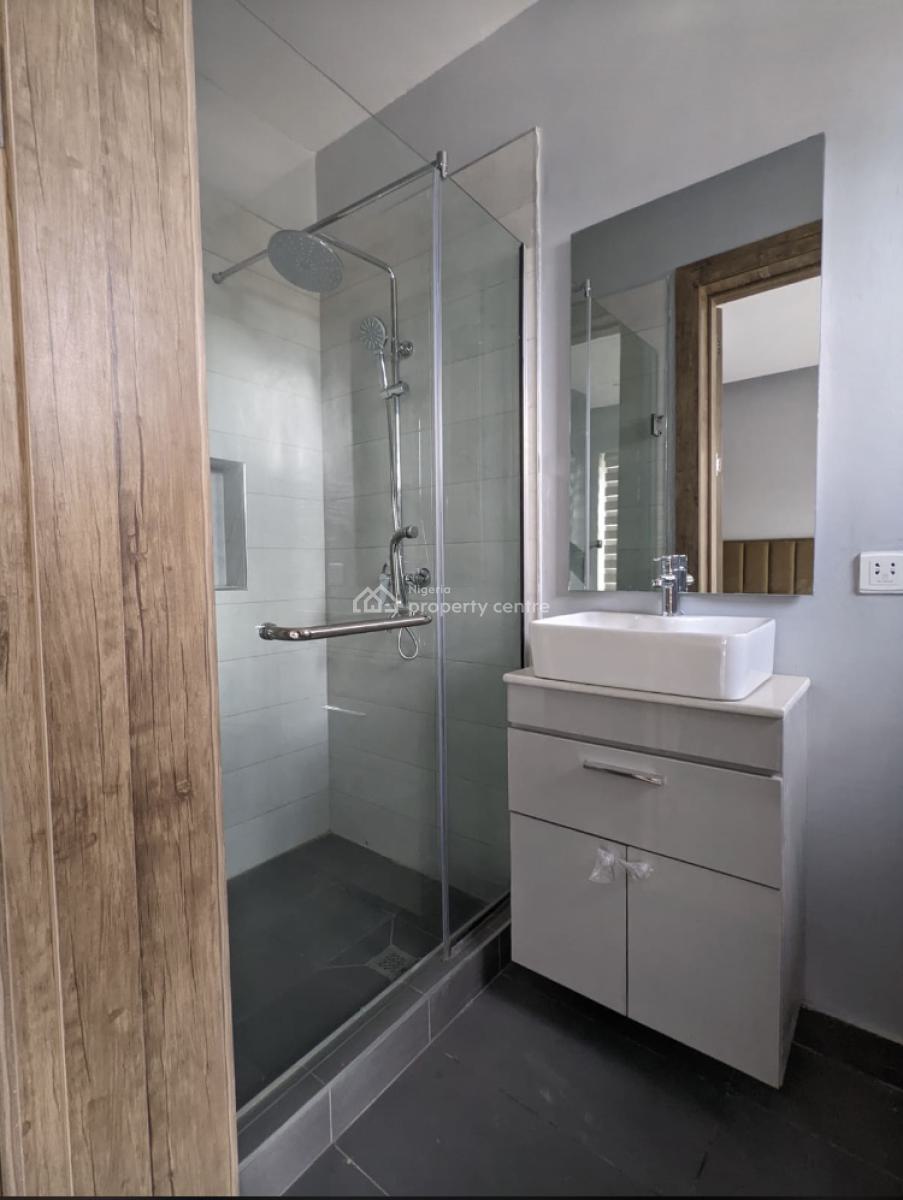 4 Bedroom Maisonette Apartment, Lekki Phase 1, Lekki, Lagos, Flat / Apartment for Rent