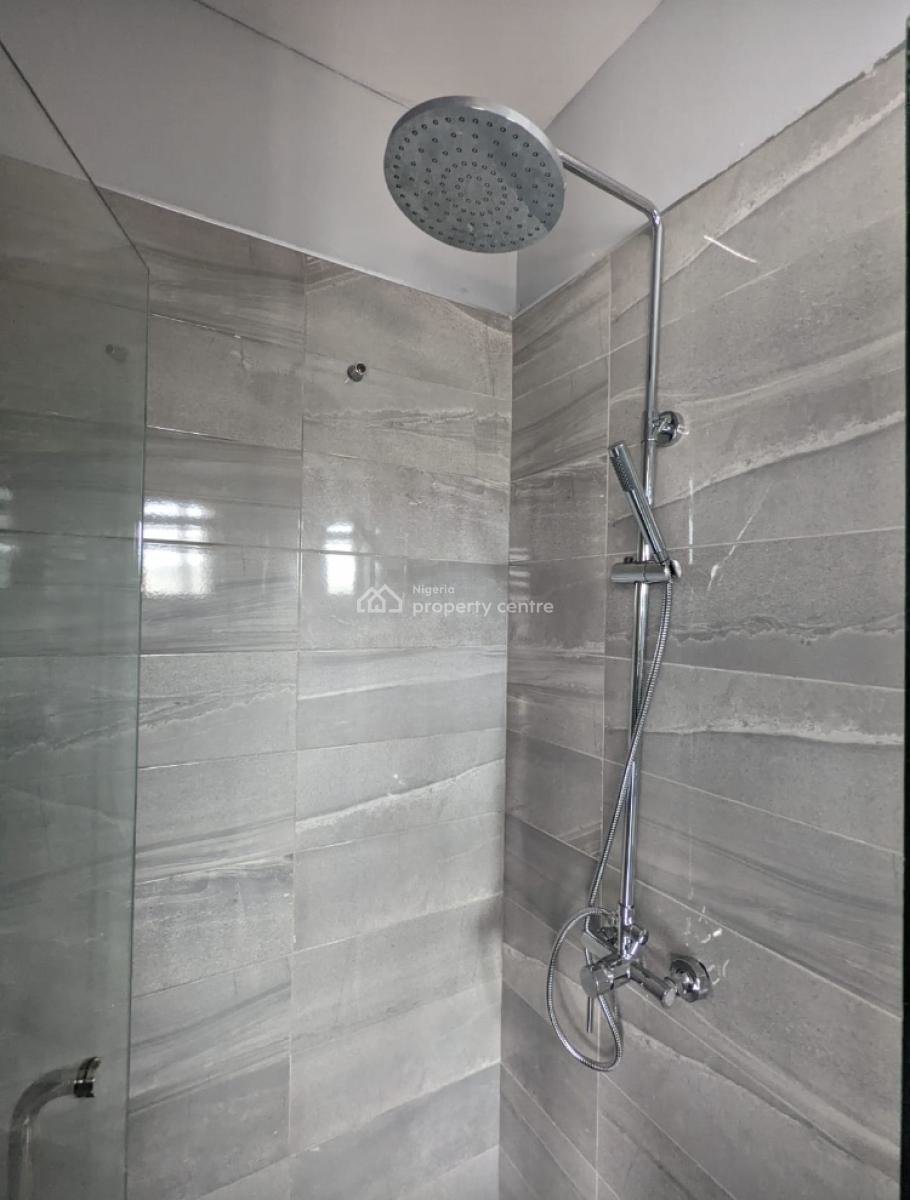 4 Bedroom Maisonette Apartment, Lekki Phase 1, Lekki, Lagos, Flat / Apartment for Rent