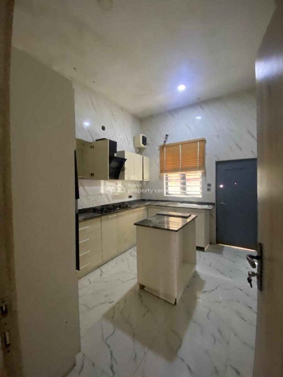 1 Bedroom and Palour Mini Flat with Fully Fitted Kitchen, Chevron, Lekki, Lagos, Mini Flat (room and Parlour) for Rent