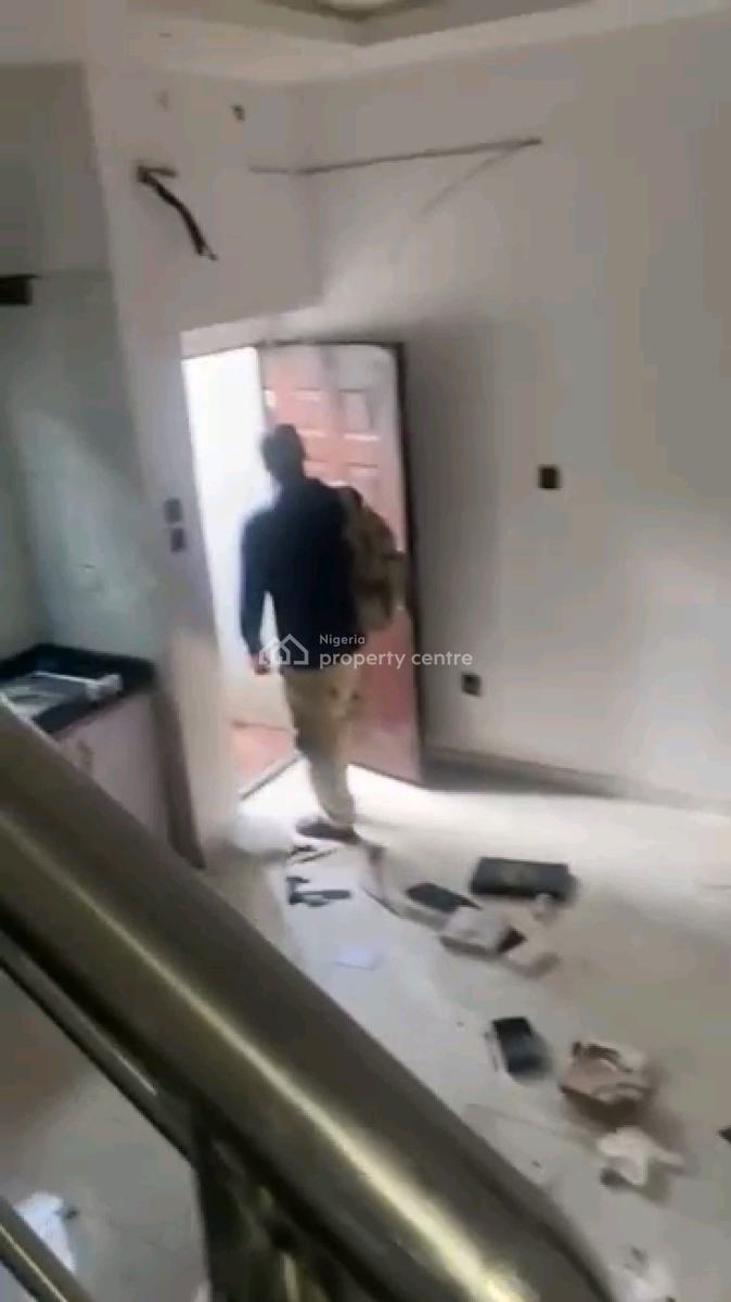 Standard and Executive Mini Flat Duplex, Olowora, Magodo, Lagos, Mini Flat (room and Parlour) for Rent