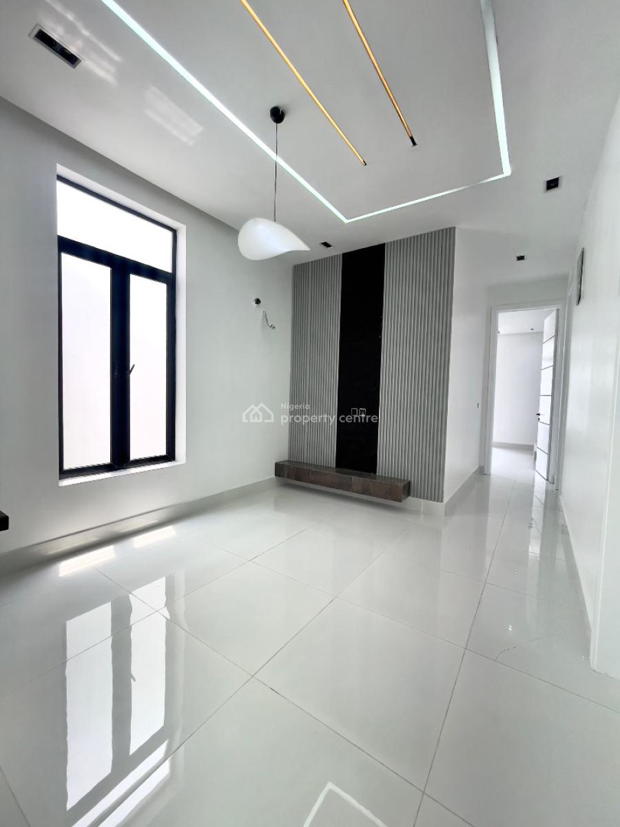 Remarkably Built Luxury 5 Bedroom Smart Home with Swimming Pool , Gym Room, 2nd Tollgate, Lekki, Lagos, Detached Duplex for Sale