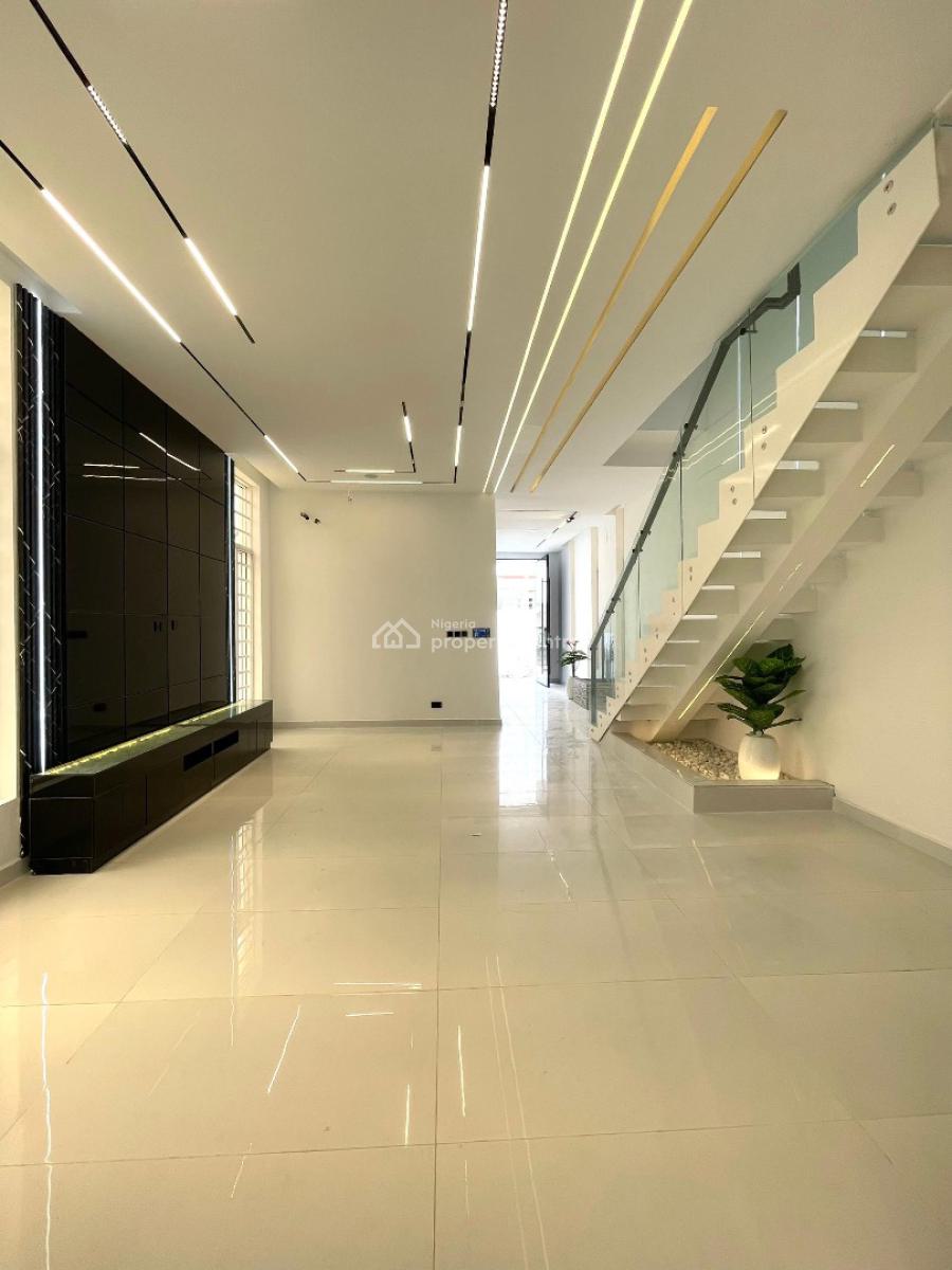 Exquisitely Built 5 Bedroom Luxury  Detached  Smart Home with Swimming Pool, Ologolo, Lekki, Lagos, Detached Duplex for Sale