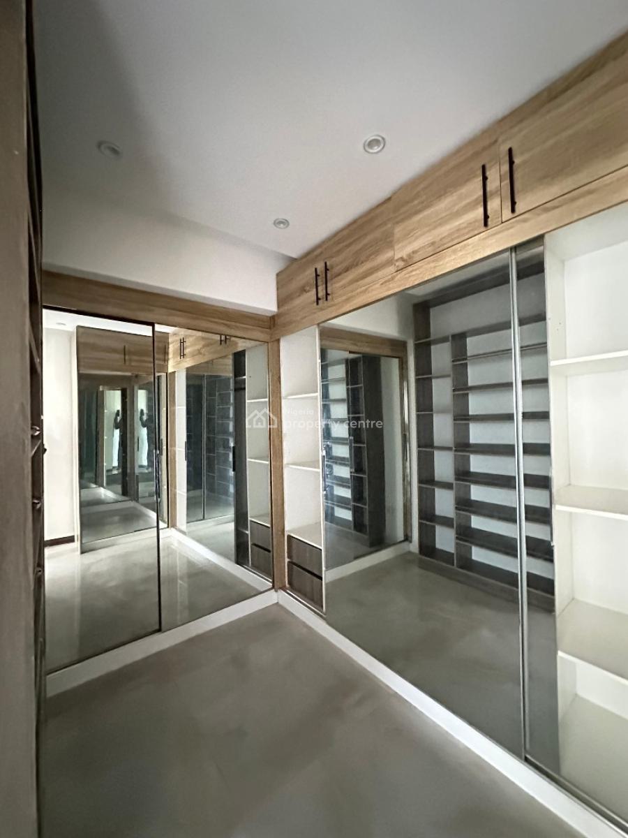 Cozy 4 Bedroom Maisonette with Bq Swimming Pool & Elevator, Lekki Phase 1, Lekki, Lagos, Flat / Apartment for Sale