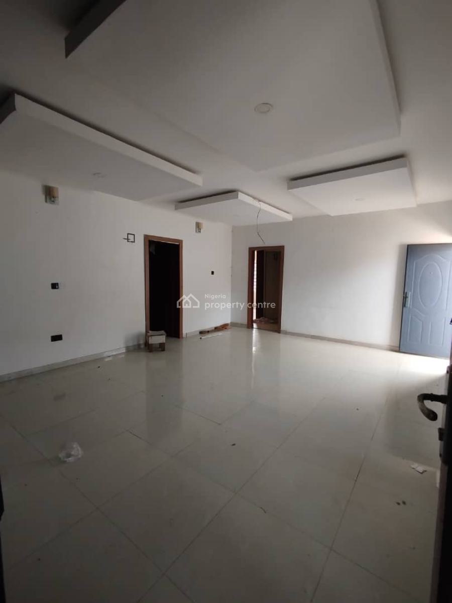 Massive 2 Bedroom Flat Upstairs, Lakowe, Ibeju Lekki, Lagos, Flat / Apartment for Rent