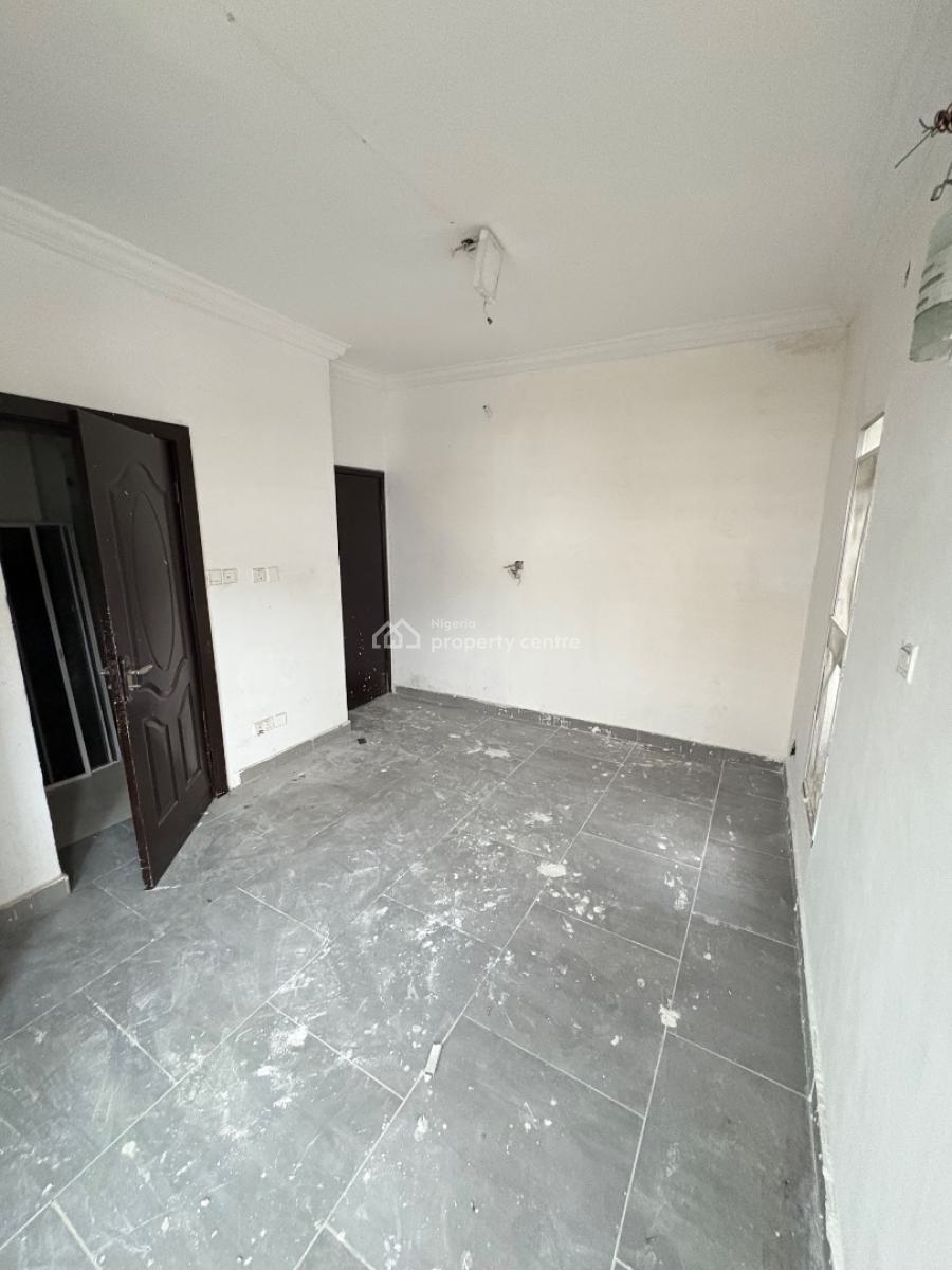 Studio/self Con, Spg Road Before Before Igboefon Traffic Light, Agungi, Lekki, Lagos, Self Contain (single Rooms) for Rent