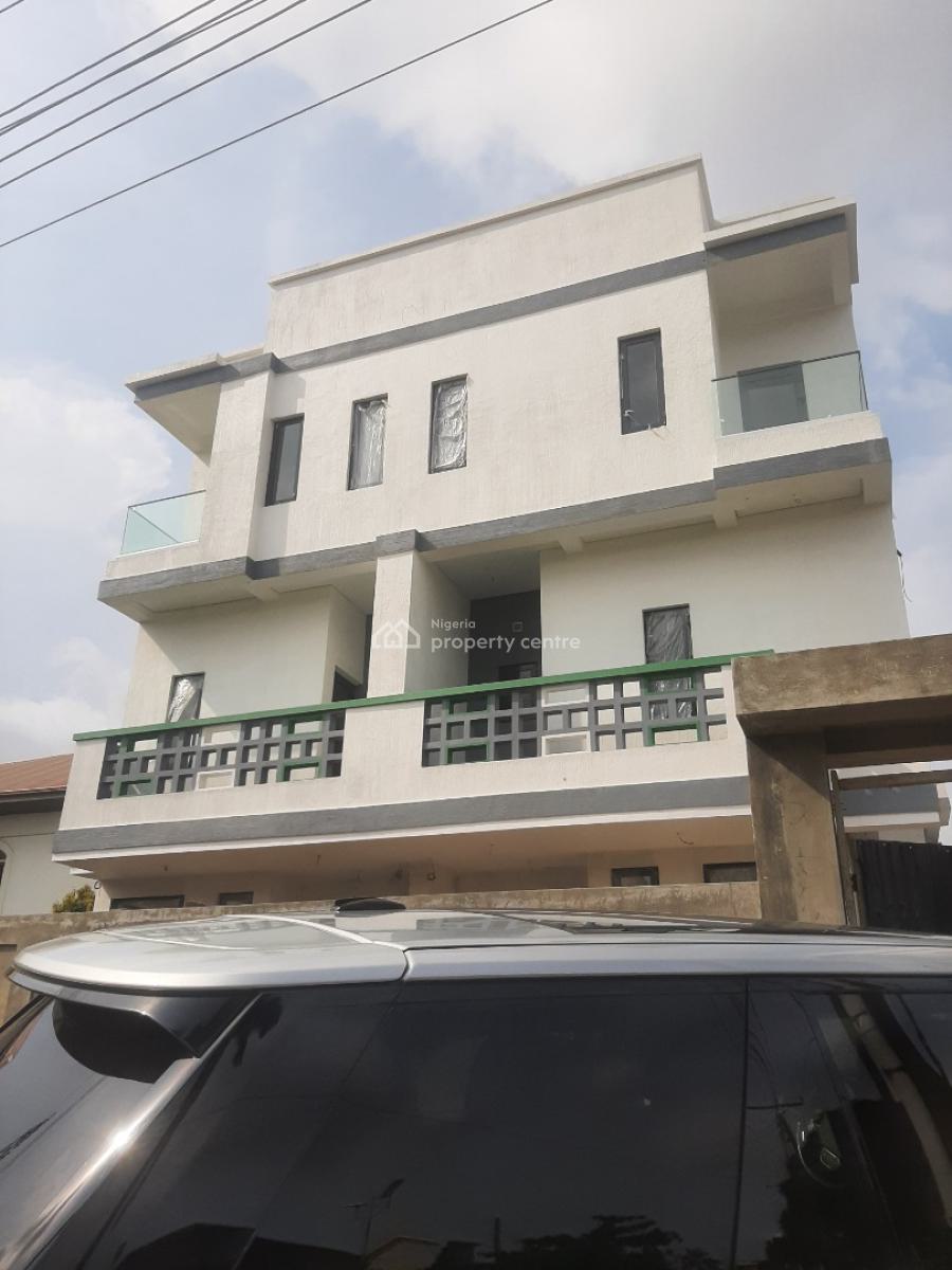 4 Bedrooms, Lekki Phase 1, Lekki, Lagos, Semi-detached Duplex for Sale
