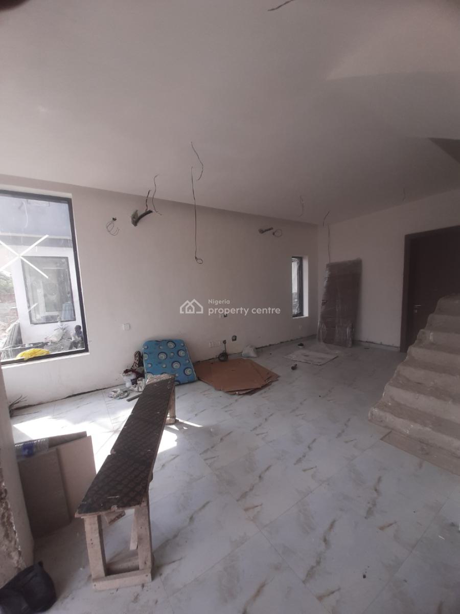 4 Bedrooms, Lekki Phase 1, Lekki, Lagos, Semi-detached Duplex for Sale