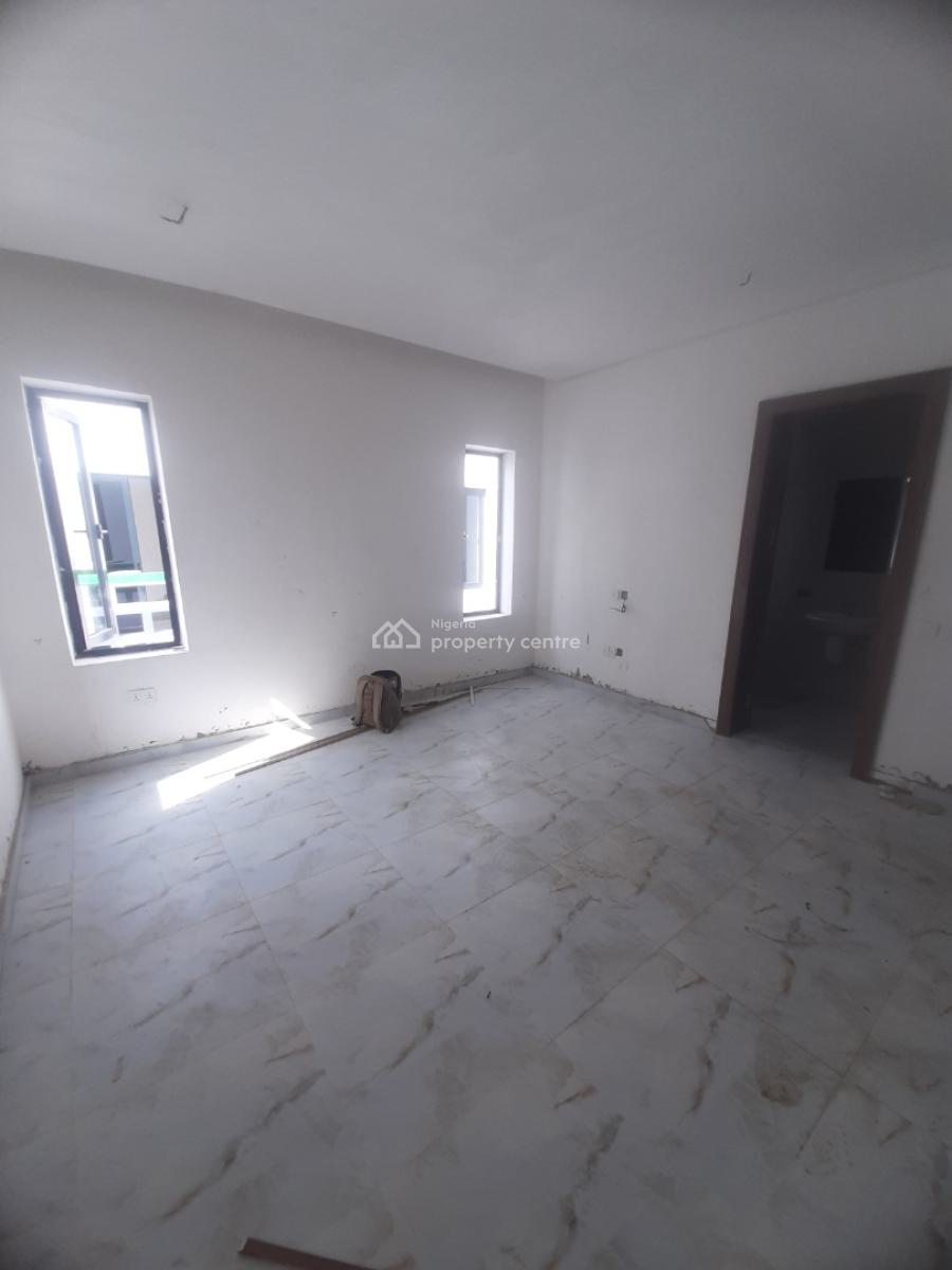 4 Bedrooms, Lekki Phase 1, Lekki, Lagos, Semi-detached Duplex for Sale