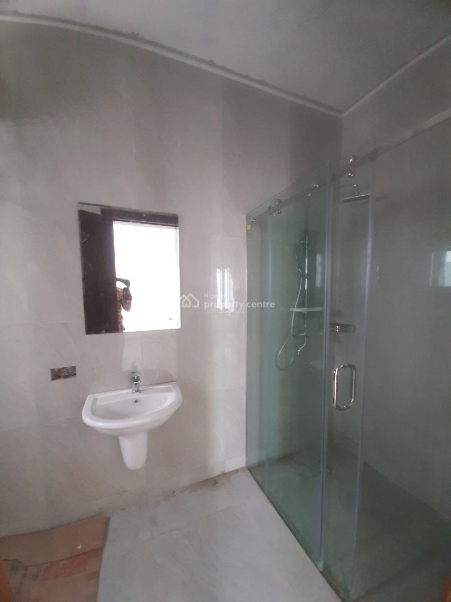 4 Bedrooms, Lekki Phase 1, Lekki, Lagos, Semi-detached Duplex for Sale