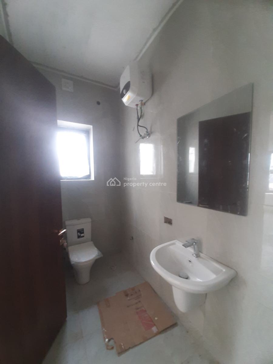4 Bedrooms, Lekki Phase 1, Lekki, Lagos, Semi-detached Duplex for Sale