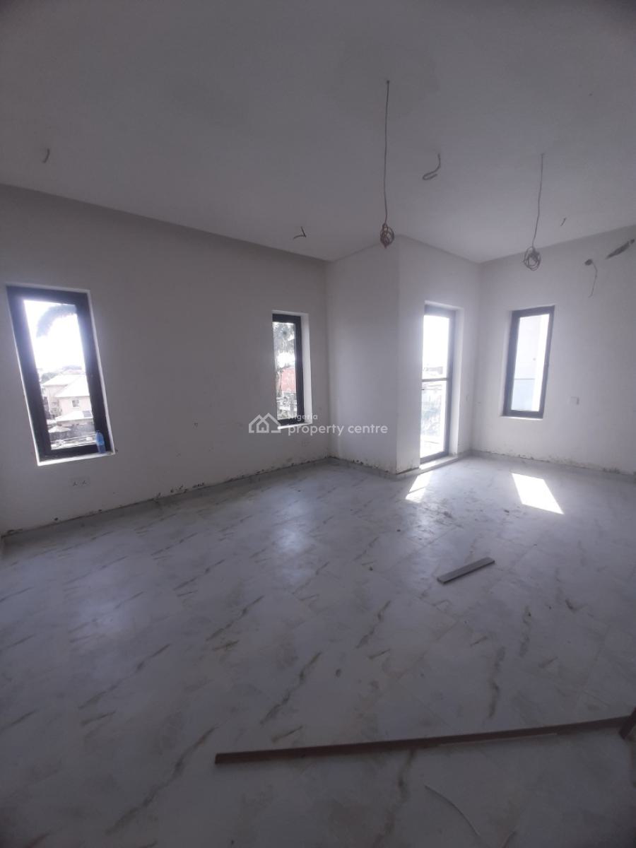 4 Bedrooms, Lekki Phase 1, Lekki, Lagos, Semi-detached Duplex for Sale