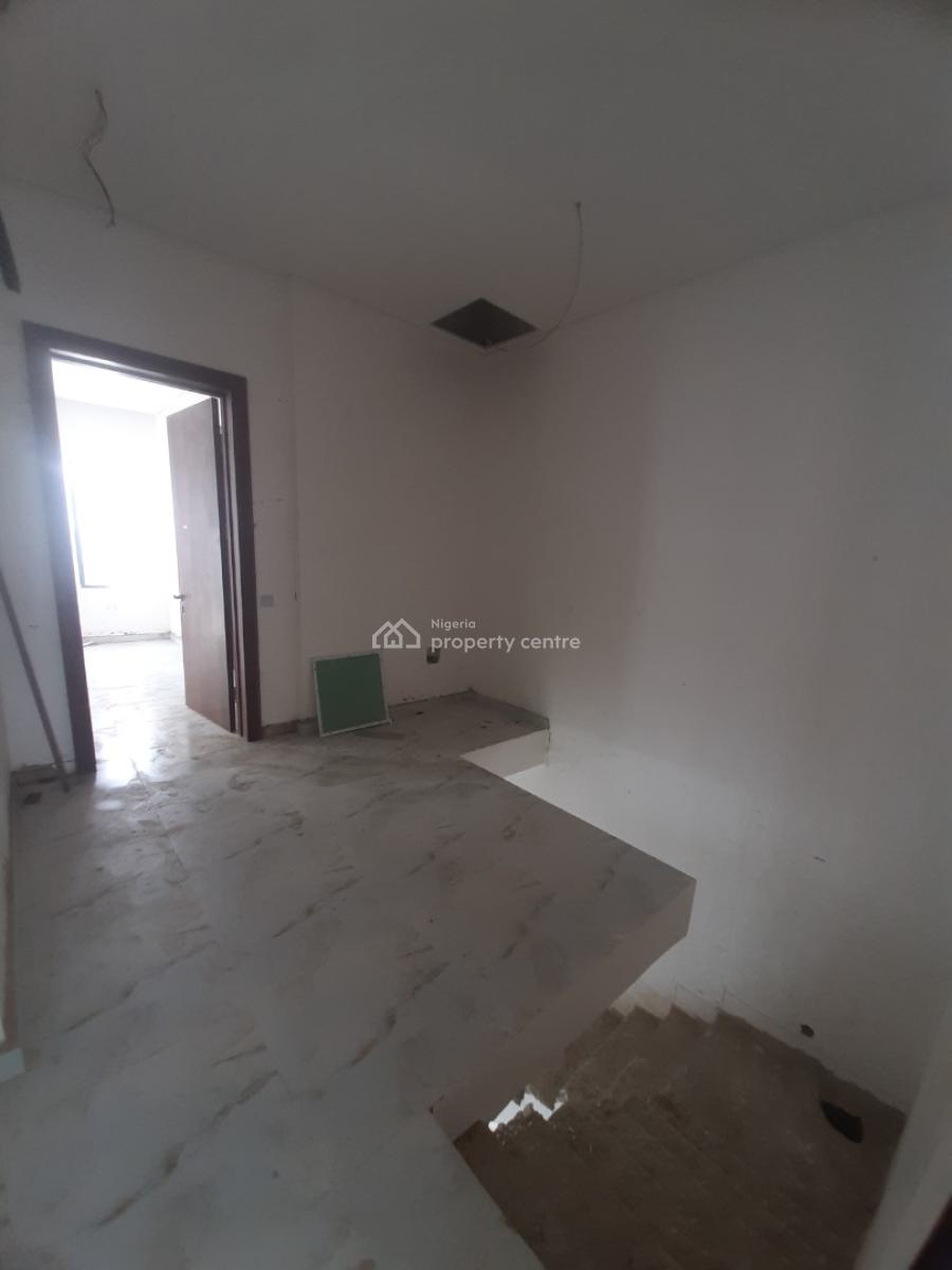4 Bedrooms, Lekki Phase 1, Lekki, Lagos, Semi-detached Duplex for Sale