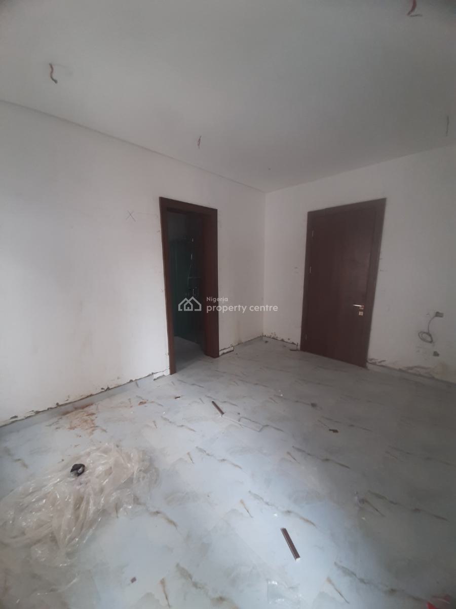 4 Bedrooms, Lekki Phase 1, Lekki, Lagos, Semi-detached Duplex for Sale