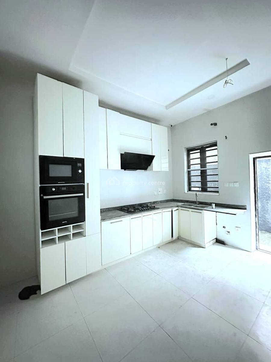 Well-built Spacious  4-bedroom Semi-detached Duplex, Orchid Road, Lekki, Lagos, Semi-detached Duplex for Sale