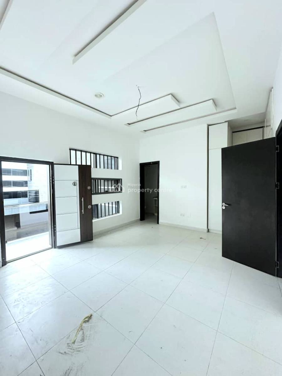 Well-built Spacious  4-bedroom Semi-detached Duplex, Orchid Road, Lekki, Lagos, Semi-detached Duplex for Sale