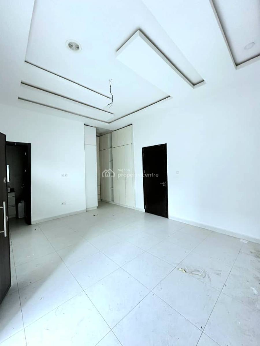 Well-built Spacious  4-bedroom Semi-detached Duplex, Orchid Road, Lekki, Lagos, Semi-detached Duplex for Sale