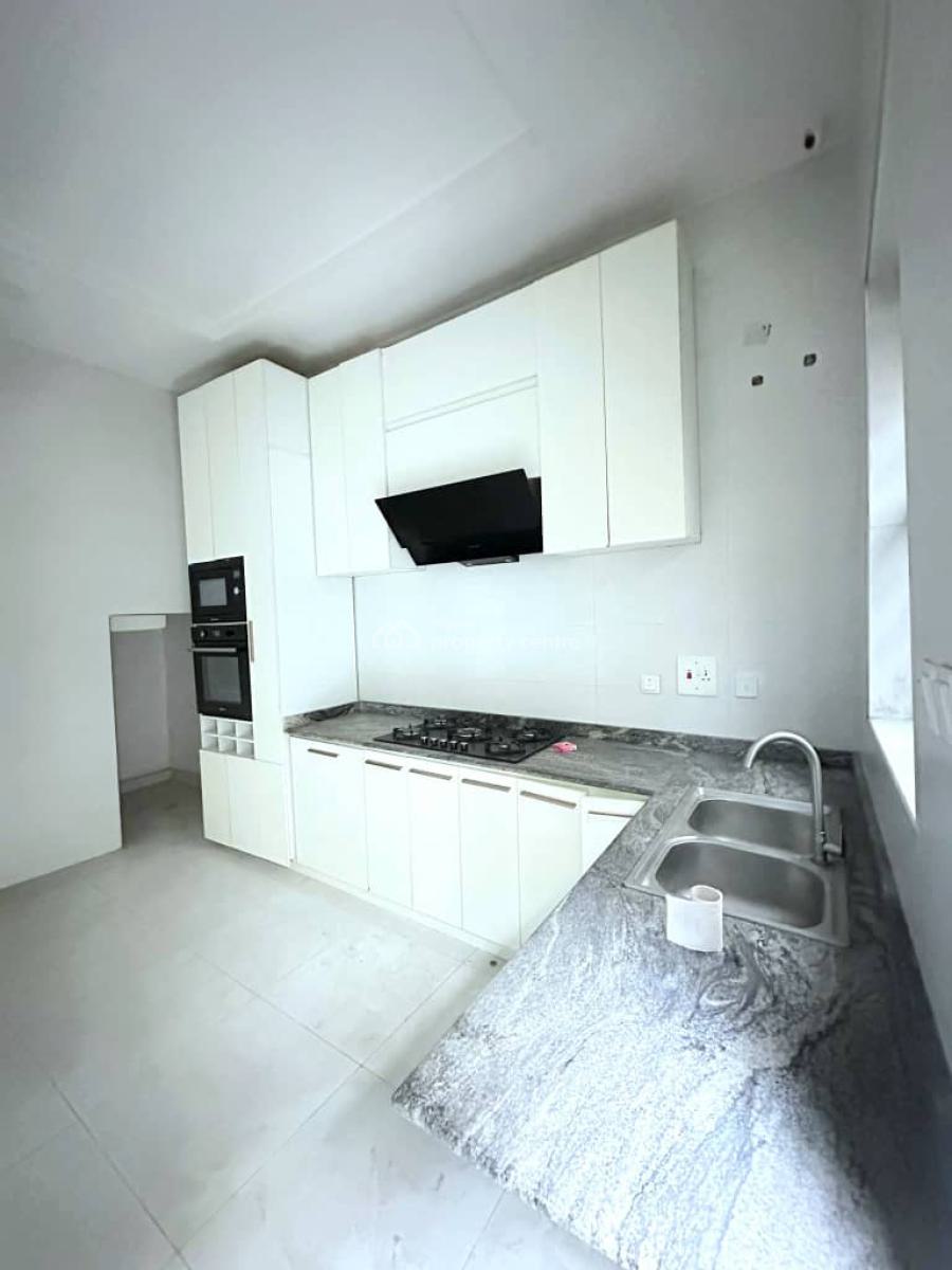 Well-built Spacious  4-bedroom Semi-detached Duplex, Orchid Road, Lekki, Lagos, Semi-detached Duplex for Sale