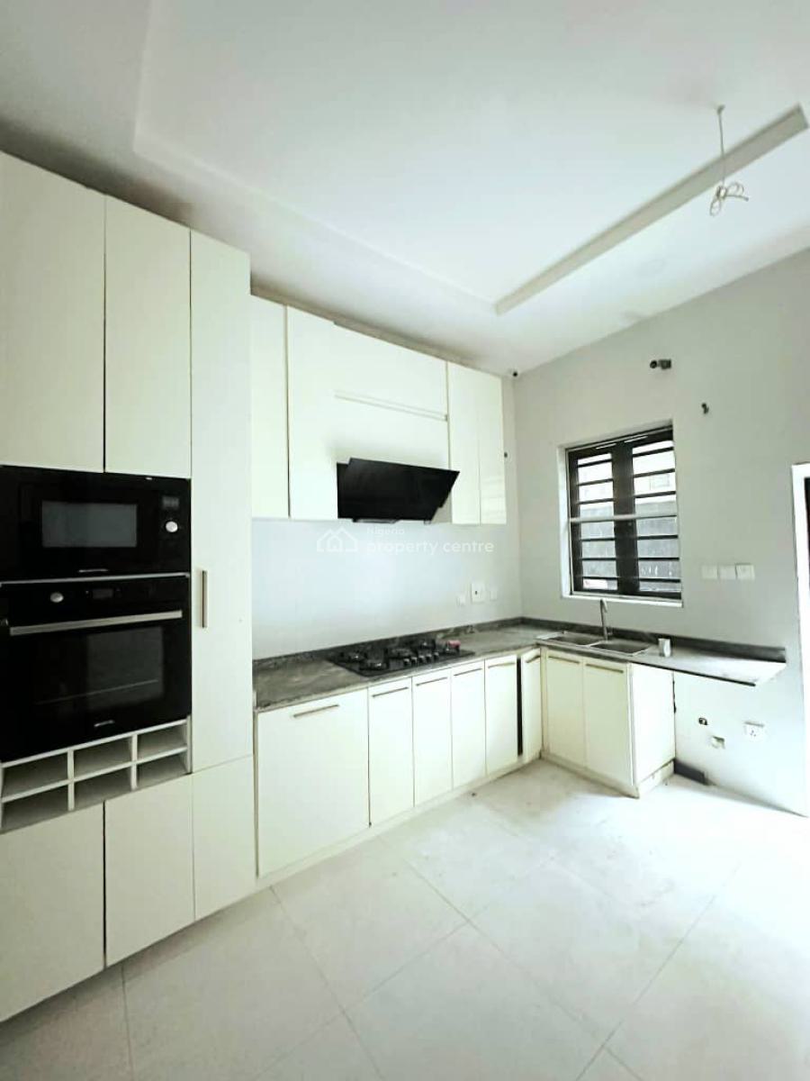 Well-built Spacious  4-bedroom Semi-detached Duplex, Orchid Road, Lekki, Lagos, Semi-detached Duplex for Sale