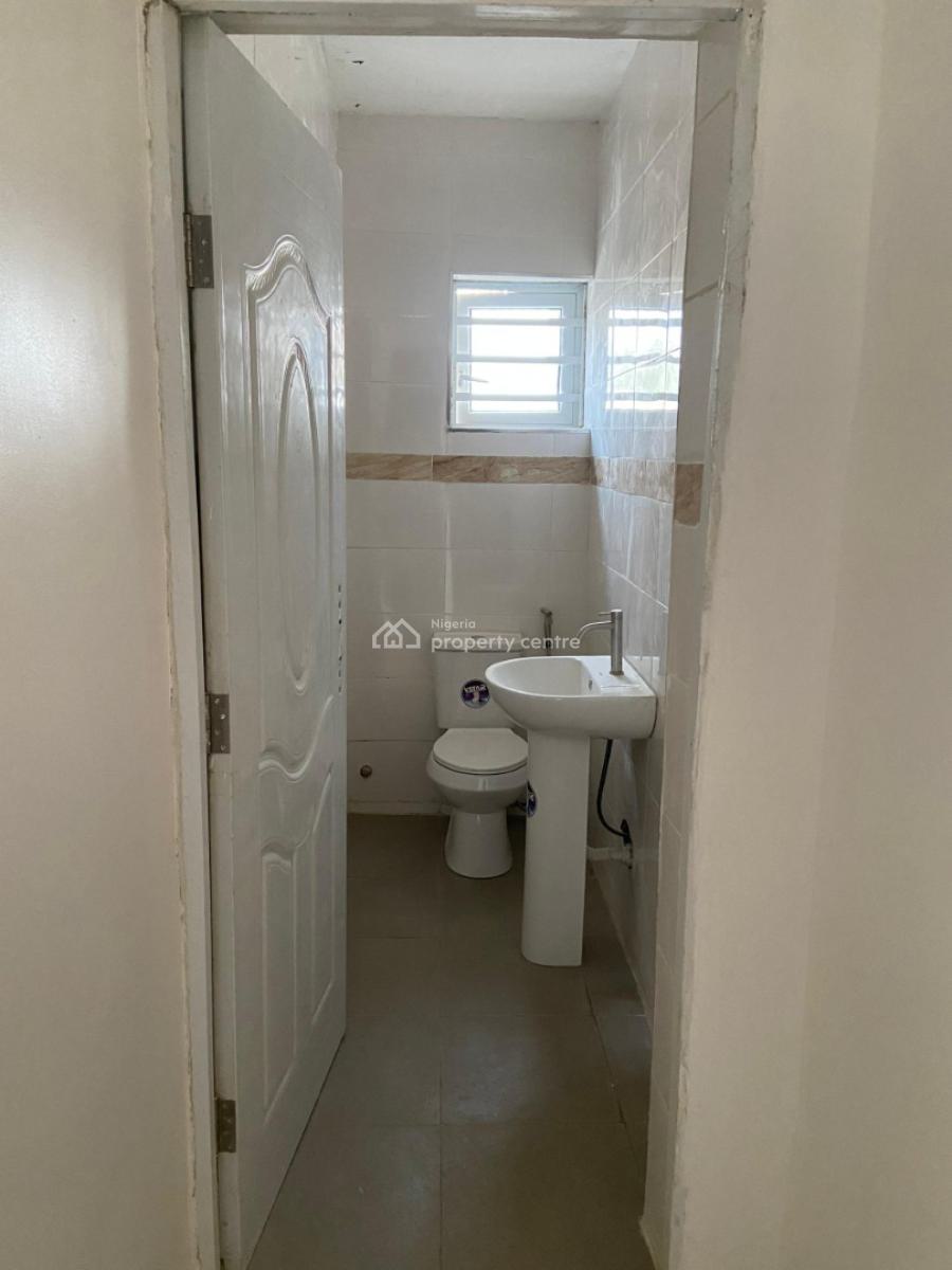 Brand New  Fully Serviced 3 Bedroom Flat on Ground Floor, By Nicon Junction, Maitama, Katampe (main), Katampe, Abuja, Flat / Apartment for Rent