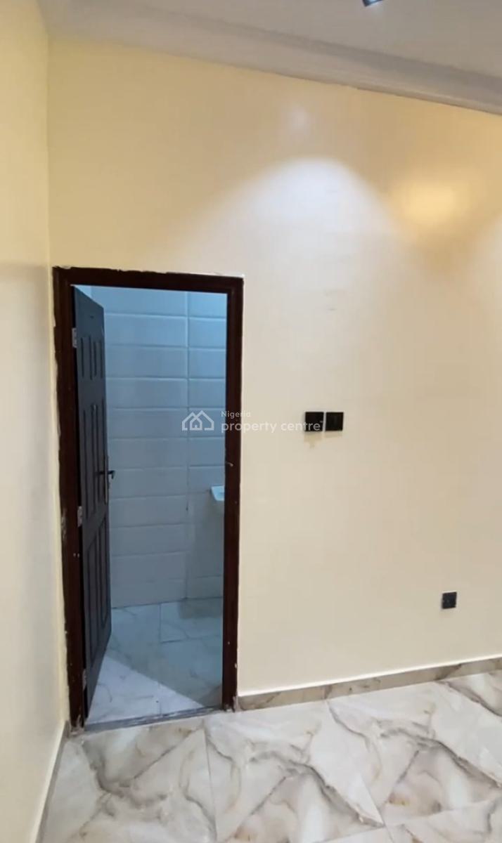 Compact Studio Apartment -upstairs - { Video Available}, Bera Estate Chevron, Lekki, Lagos, Self Contain (single Rooms) for Rent