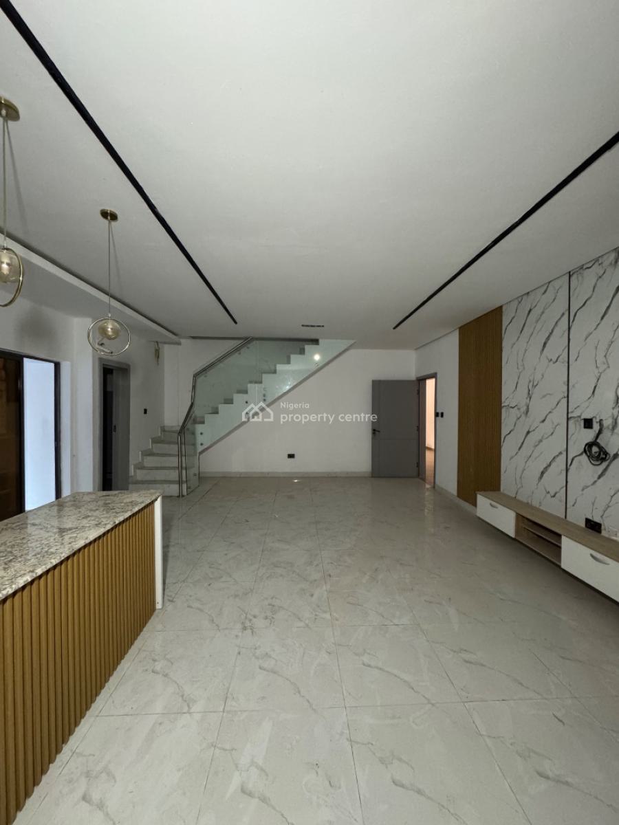 Brand New 2 Bedroom Maisonette, Lekki Phase 1, Lekki, Lagos, Flat / Apartment for Rent