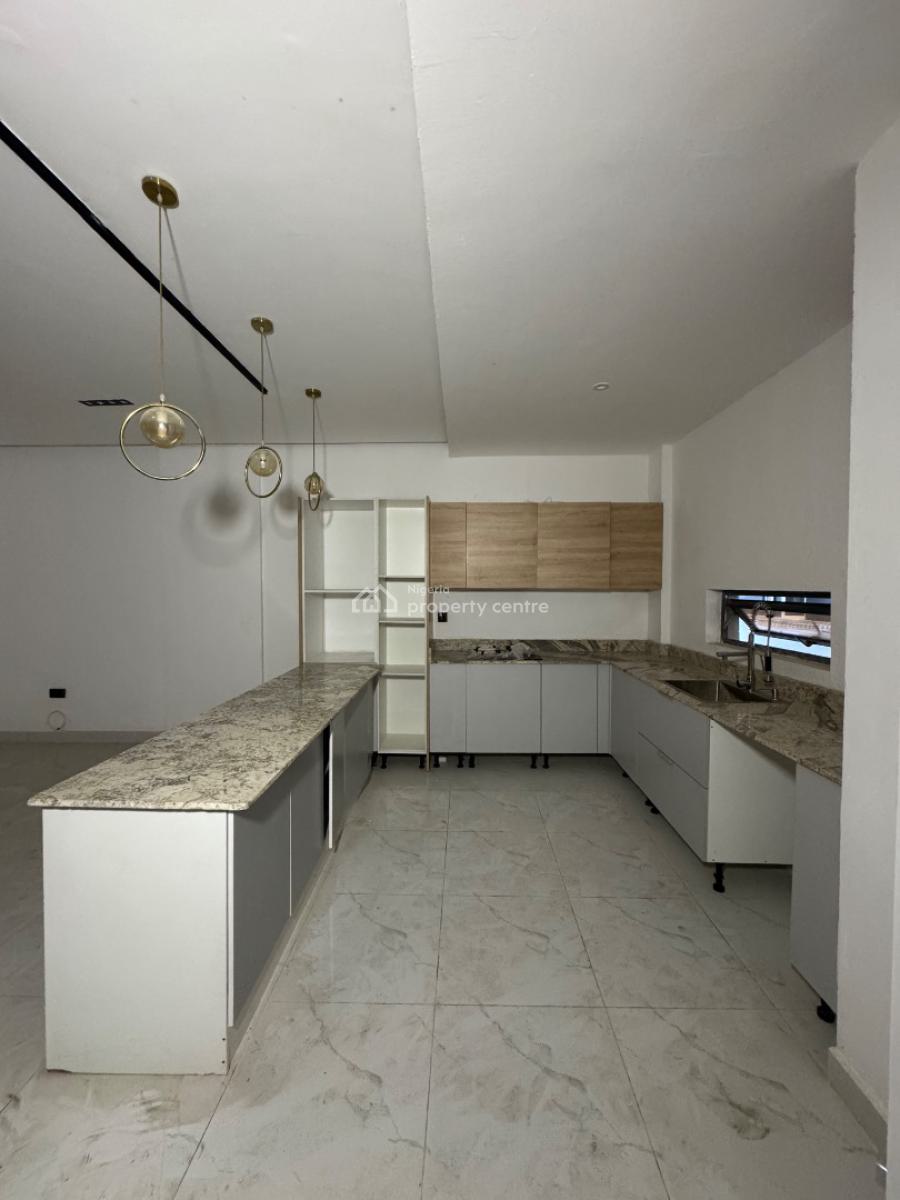 Brand New 2 Bedroom Maisonette, Lekki Phase 1, Lekki, Lagos, Flat / Apartment for Rent