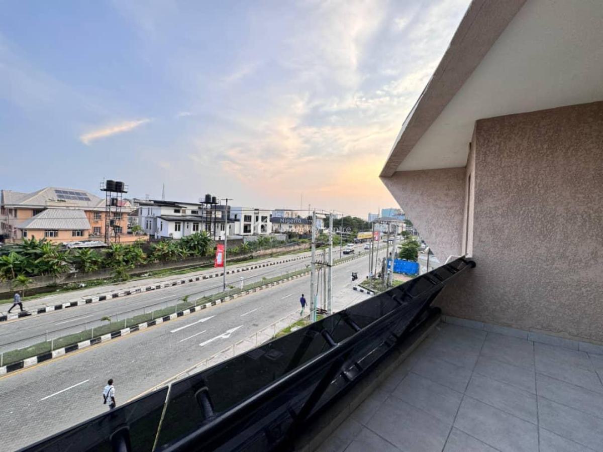 My Luxury 2 Bedroom Beach View, Pool, Snooker, Tennis Courts, Balcony, Lekki Phase 1, Lekki, Lagos, Flat / Apartment Short Let