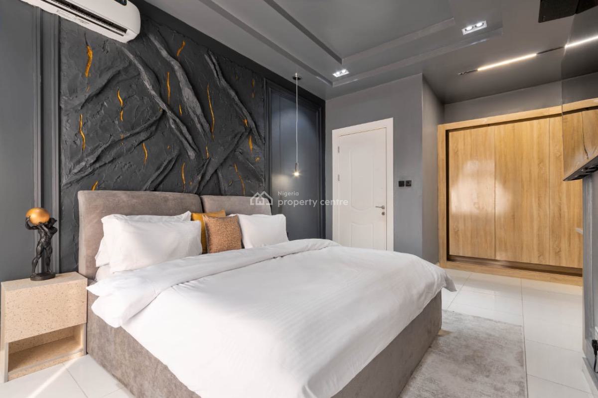 New Highrise 1 Bedroom with Ps5, Snooker Board, Lekki Phase 1, Lekki, Lagos, Flat / Apartment Short Let