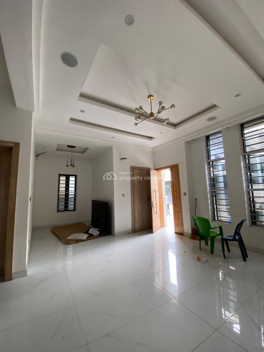 Spacious 4 Bedroom Semi Detached Duplex with Bq, Chevron, Lekki Phase 2, Lekki, Lagos, Semi-detached Duplex for Rent