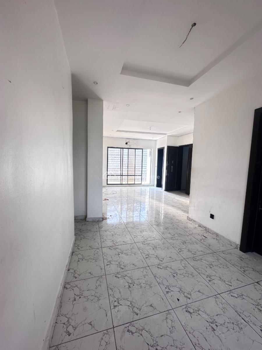 Luxury 2 Bedroom Flat, Fully Serviced and in an Estate, Lekki Phase 1, Lekki, Lagos, Flat / Apartment for Rent