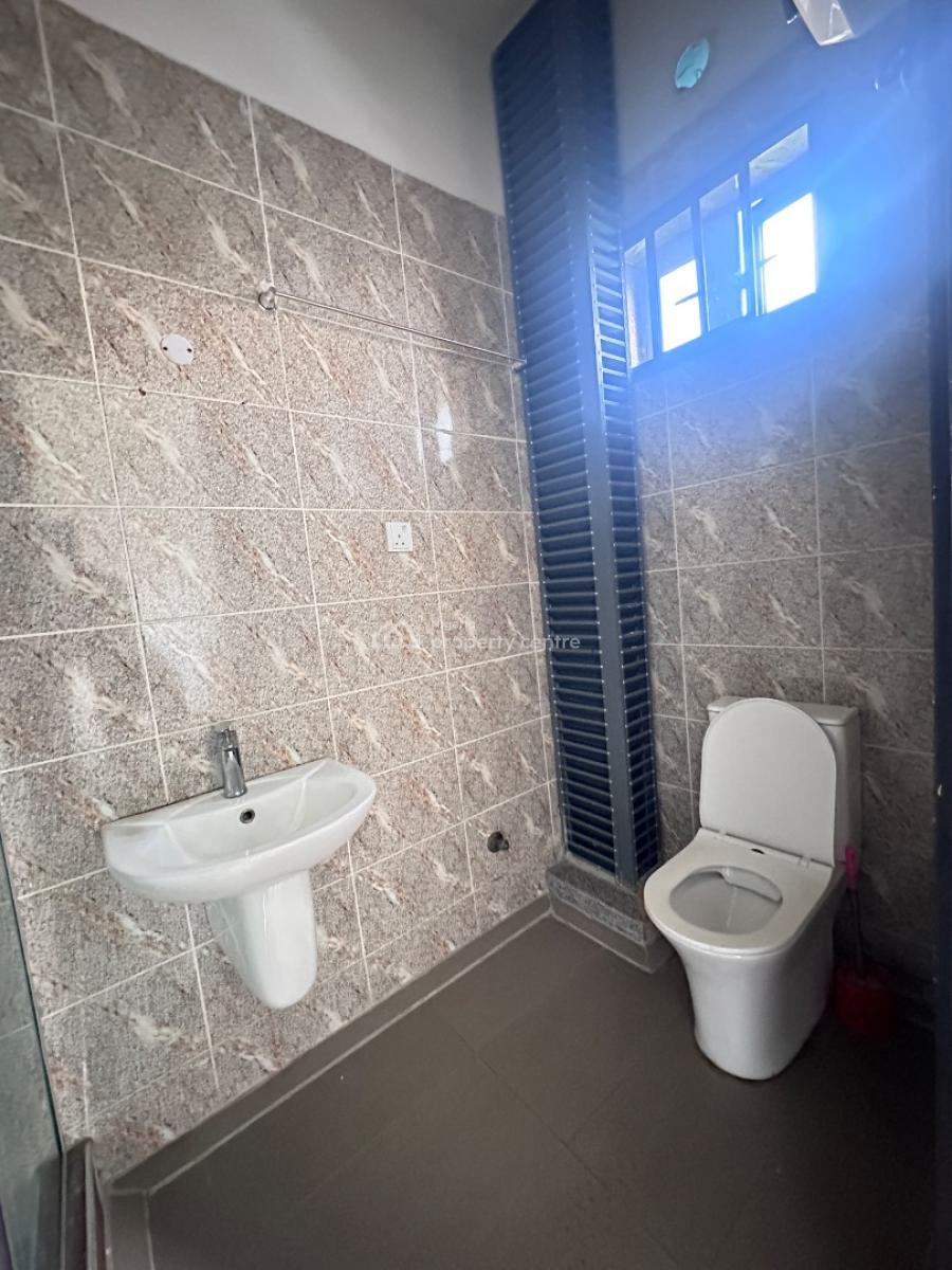 Luxury 2 Bedroom Flat, Fully Serviced and in an Estate, Lekki Phase 1, Lekki, Lagos, Flat / Apartment for Rent
