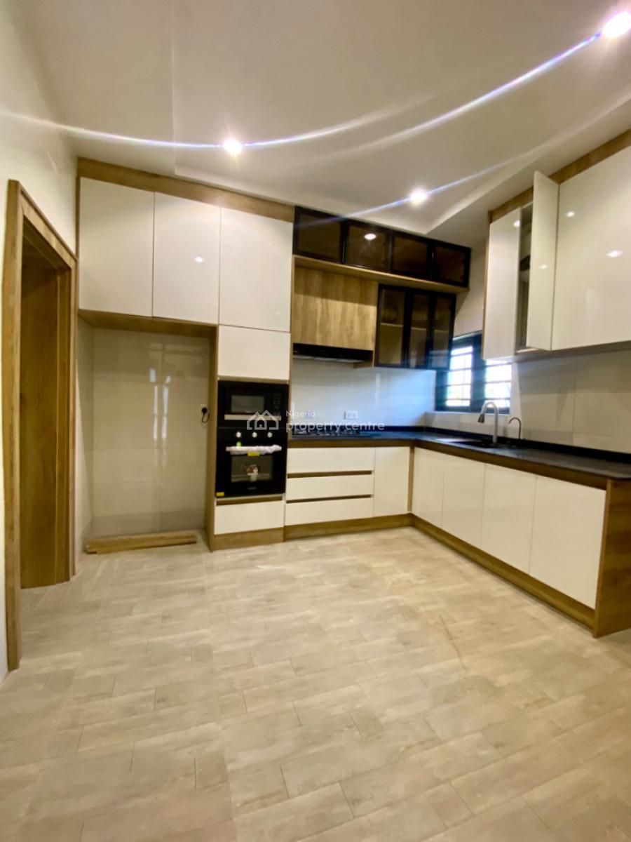 Luxury 4 Bedroom Terrace +1 Bq with Big Private Backyard, Pay & Park in, Opp Shell Corp Estate, Gaduwa, Abuja, Terraced Duplex for Rent