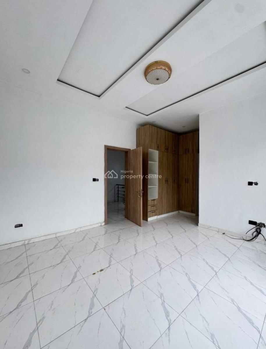 4 Bedrooms Terrace Duplex, Ikota, Lekki, Lagos, Terraced Duplex for Sale