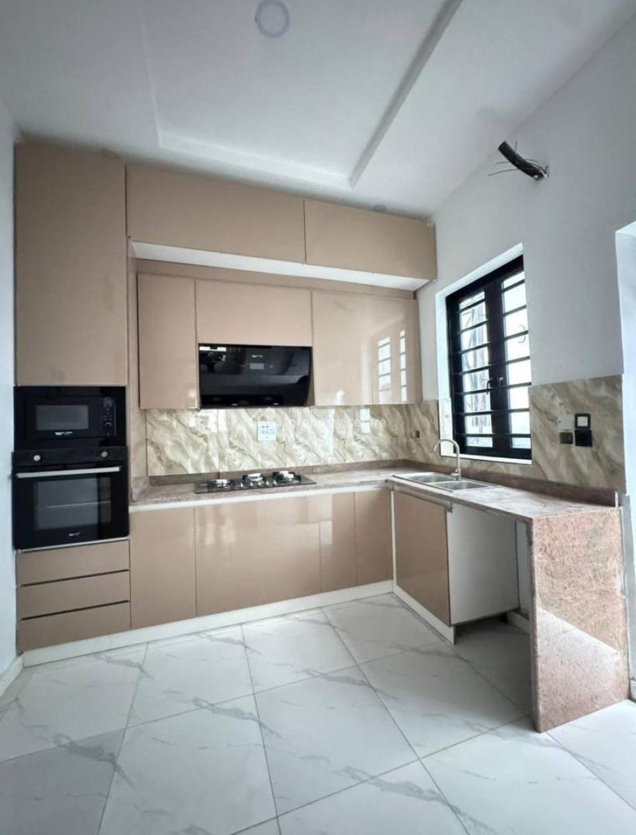 4 Bedrooms Terrace Duplex, Ikota, Lekki, Lagos, Terraced Duplex for Sale