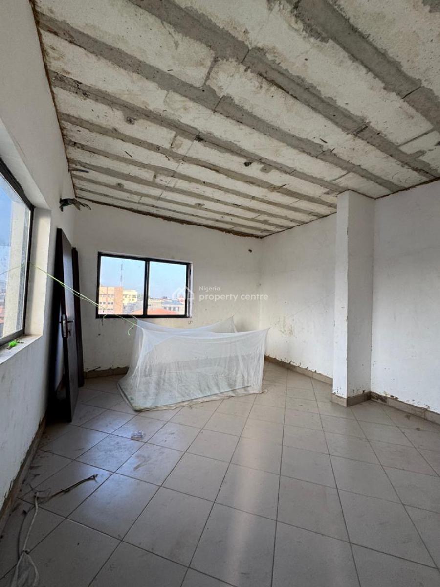 Very Spacious Lovely 3 Bedroom Apartment, Yaba, Lagos, Block of Flats for Sale