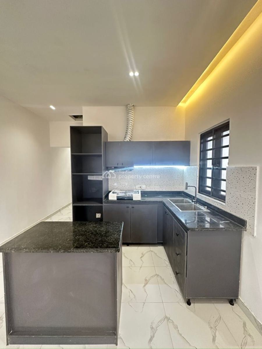 Luxury New Self-serviced 2 Bedroom Apartment, Agungi, Lekki, Lagos, Flat / Apartment for Rent