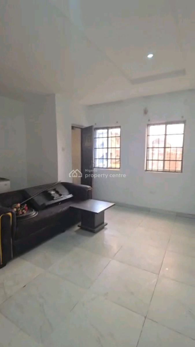Standard and Spacious 2 Bedroom Flat, Mushin Toll Gate, Mushin, Lagos, Flat / Apartment for Rent