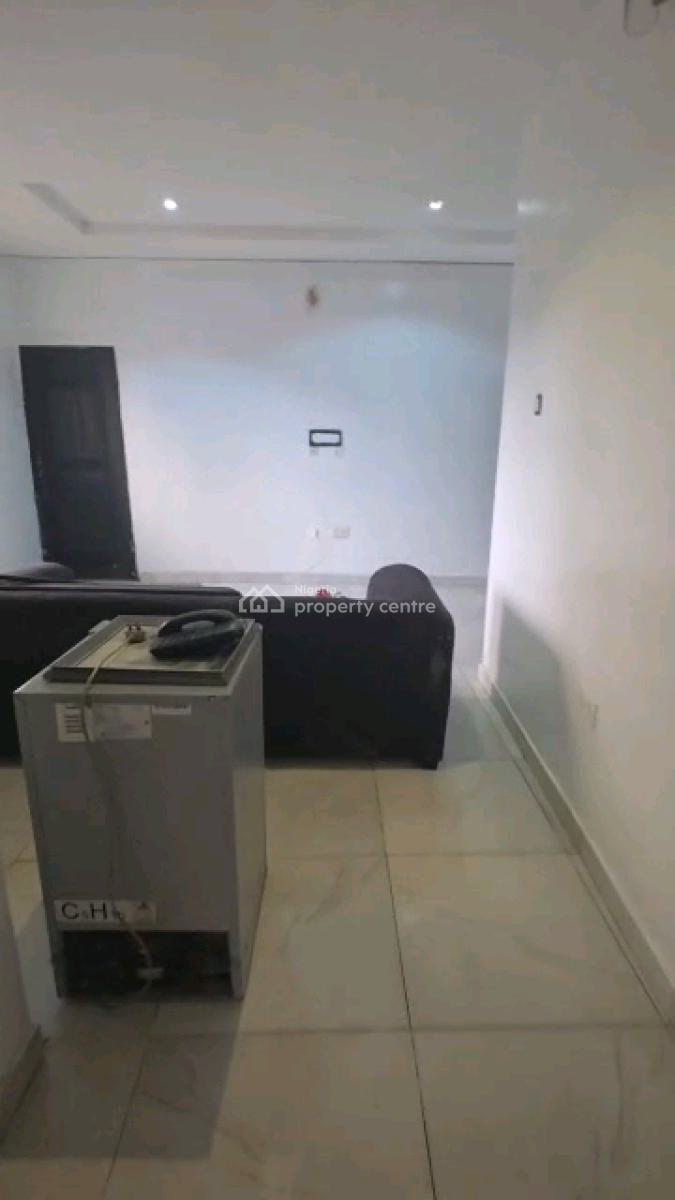 Standard and Spacious 2 Bedroom Flat, Mushin Toll Gate, Mushin, Lagos, Flat / Apartment for Rent