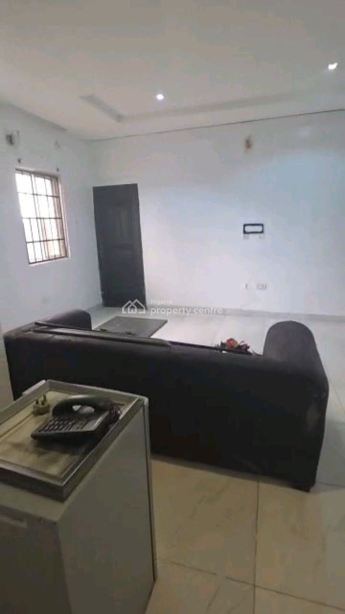 Standard and Spacious 2 Bedroom Flat, Mushin Toll Gate, Mushin, Lagos, Flat / Apartment for Rent