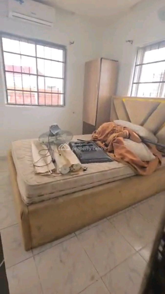 Standard and Spacious 2 Bedroom Flat, Mushin Toll Gate, Mushin, Lagos, Flat / Apartment for Rent