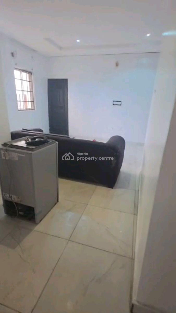 Standard and Spacious 2 Bedroom Flat, Mushin Toll Gate, Mushin, Lagos, Flat / Apartment for Rent