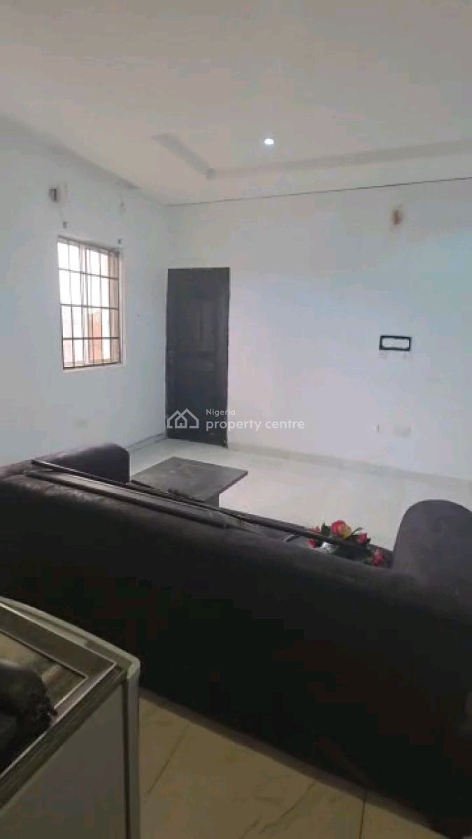 Standard and Spacious 2 Bedroom Flat, Mushin Toll Gate, Mushin, Lagos, Flat / Apartment for Rent