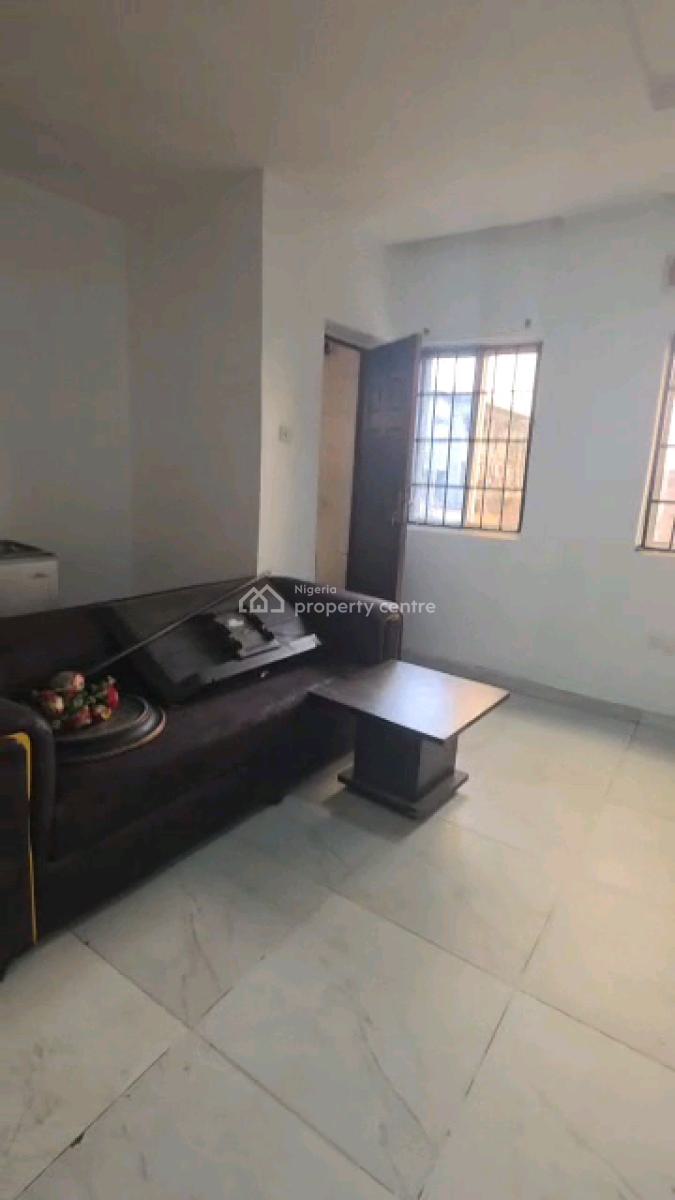 Standard and Spacious 2 Bedroom Flat, Mushin Toll Gate, Mushin, Lagos, Flat / Apartment for Rent
